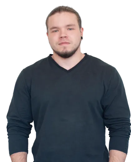 Илья Назаров